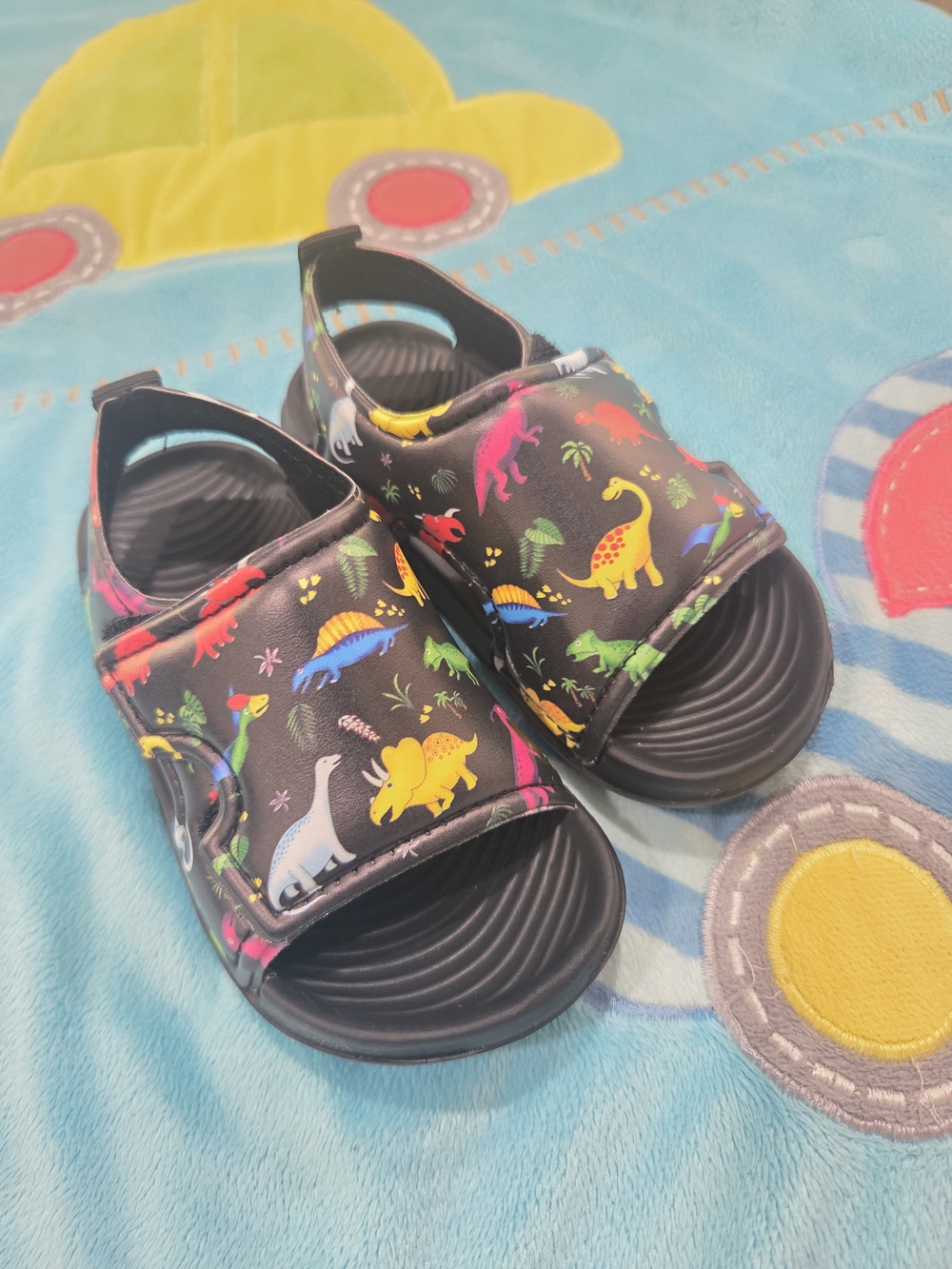 SHEIN Black Kids Sandals with Colorful Dinosaur Print